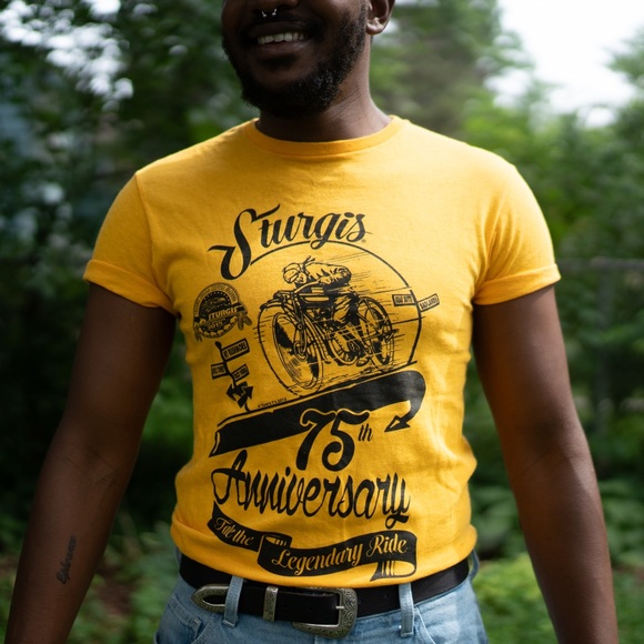 Authentic Sturgis Motorcycle Rally Graphic Tee - Picture 1 of 9